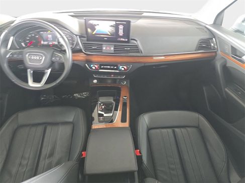 Used 2023 Audi Q5 2.0T Premium w/ Convenience Package image 10