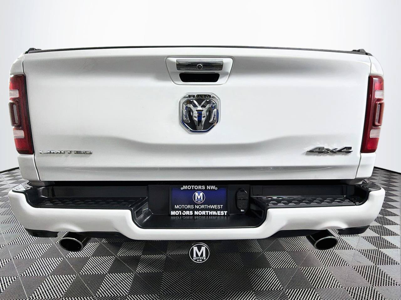 Used 2022 RAM 1500 Limited w/ Body-Colour Bumper Group AWD/4WD image 21