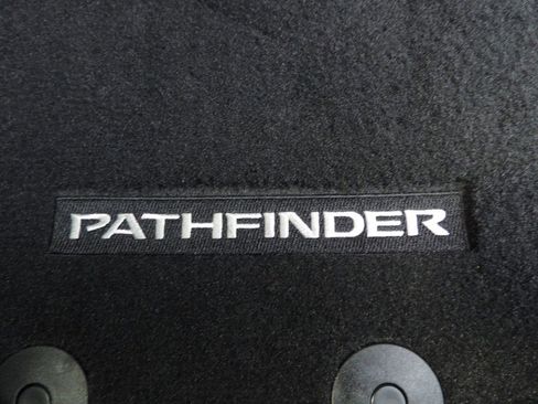 Used 2025 Nissan Pathfinder SV w/ SV Premium Package image 23