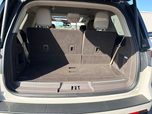 Used 2024 Lincoln Navigator Reserve AWD/4WD image 23