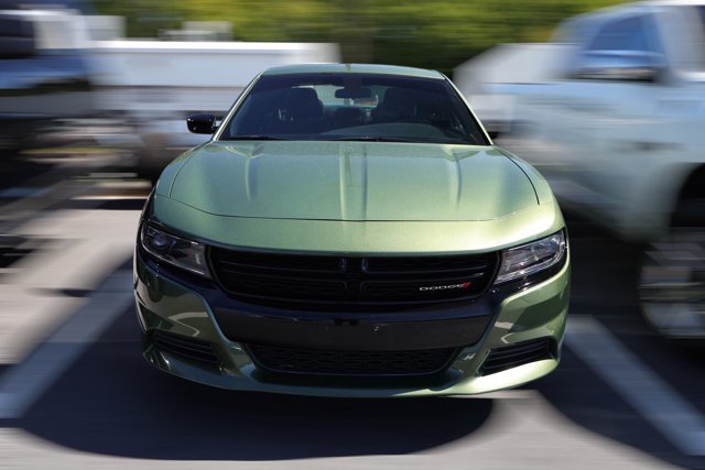 Used 2023 Dodge Charger SXT w/ Blacktop Package RWD image 2