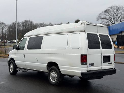 Used 2010 Ford E-350 and Econoline 350 XLT RWD image 10