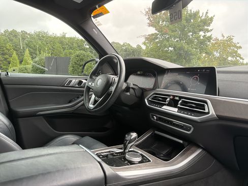 Used 2021 BMW X5 sDrive40i w/ Premium Package RWD image 6