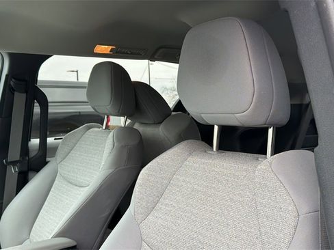 Used 2025 Toyota Sienna LE image 12