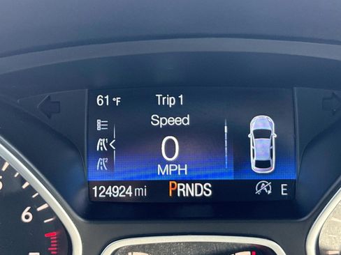 Used 2017 Ford Escape SE w/ Equipment Group 201A image 35