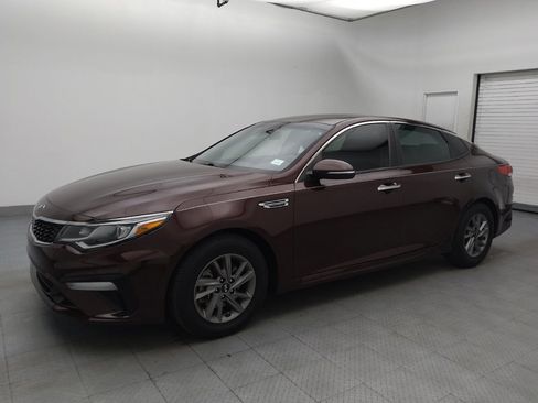 Used 2020 Kia Optima LX FWD image 2