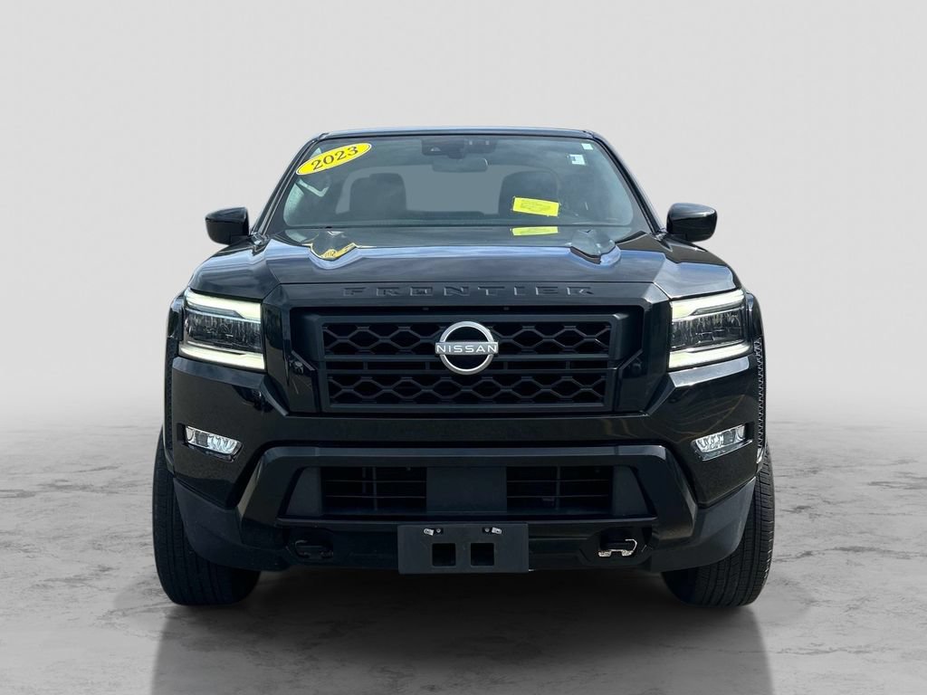 Certified 2023 Nissan Frontier SV w/ Midnight Edition Package AWD/4WD image 8