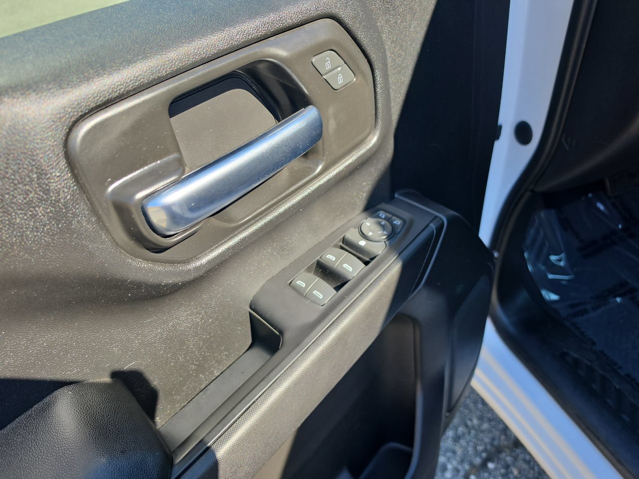 Used 2022 Chevrolet Silverado 1500 Custom RWD image 23