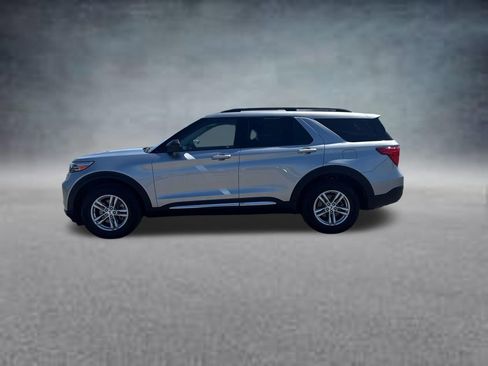 Used 2021 Ford Explorer XLT w/ Equipment Group 202A AWD/4WD image 1