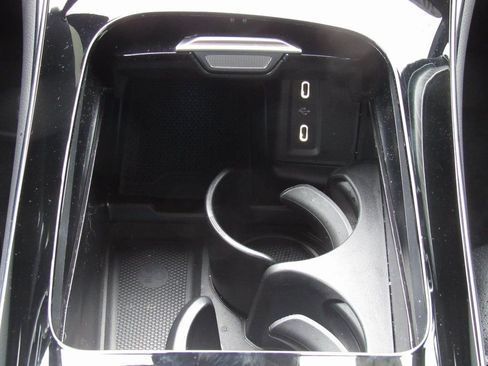 Certified 2025 Mercedes-Benz GLC 300 GLC 300 image 31