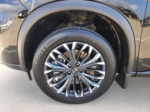 Certified 2025 Nissan Rogue SL w/ Tech Package image 32