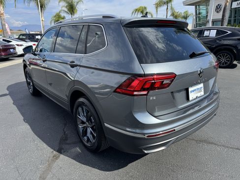 Certified 2023 Volkswagen Tiguan SE FWD image 7