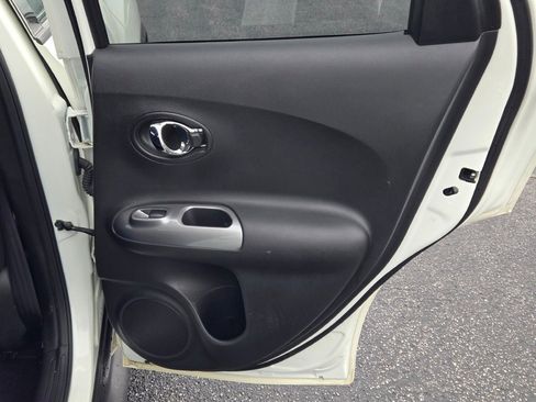 Used 2015 Nissan Juke SV w/ Technology Package image 7