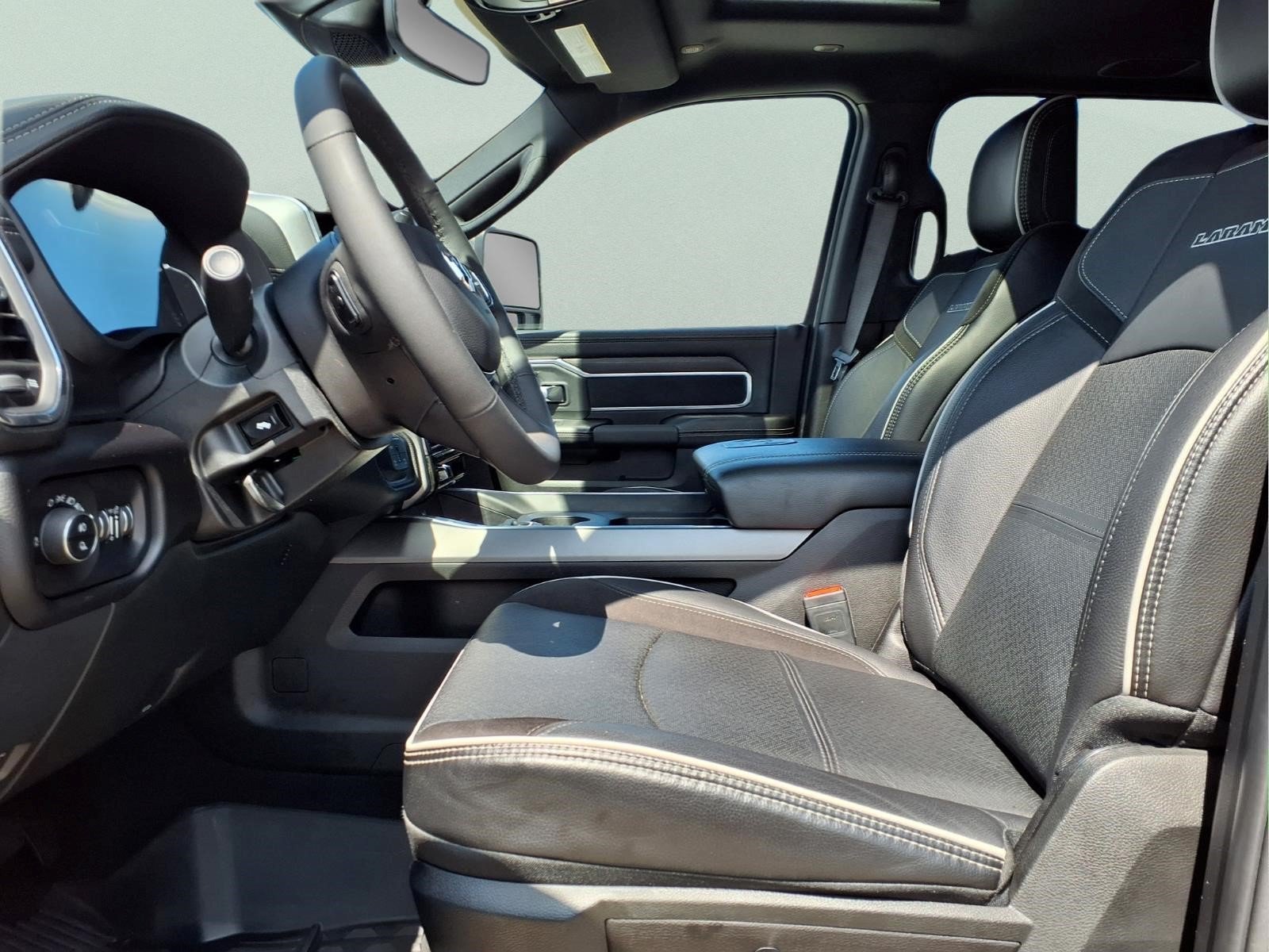 Used 2025 RAM 2500 Laramie AWD/4WD image 10