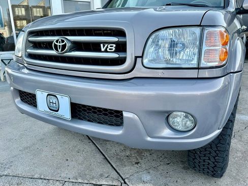 Used 2002 Toyota Sequoia Limited image 25