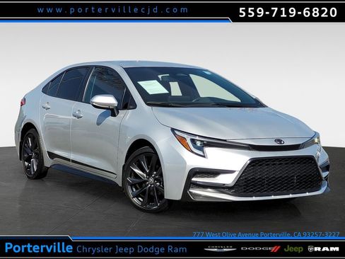 Used 2024 Toyota Corolla SE FWD image 1