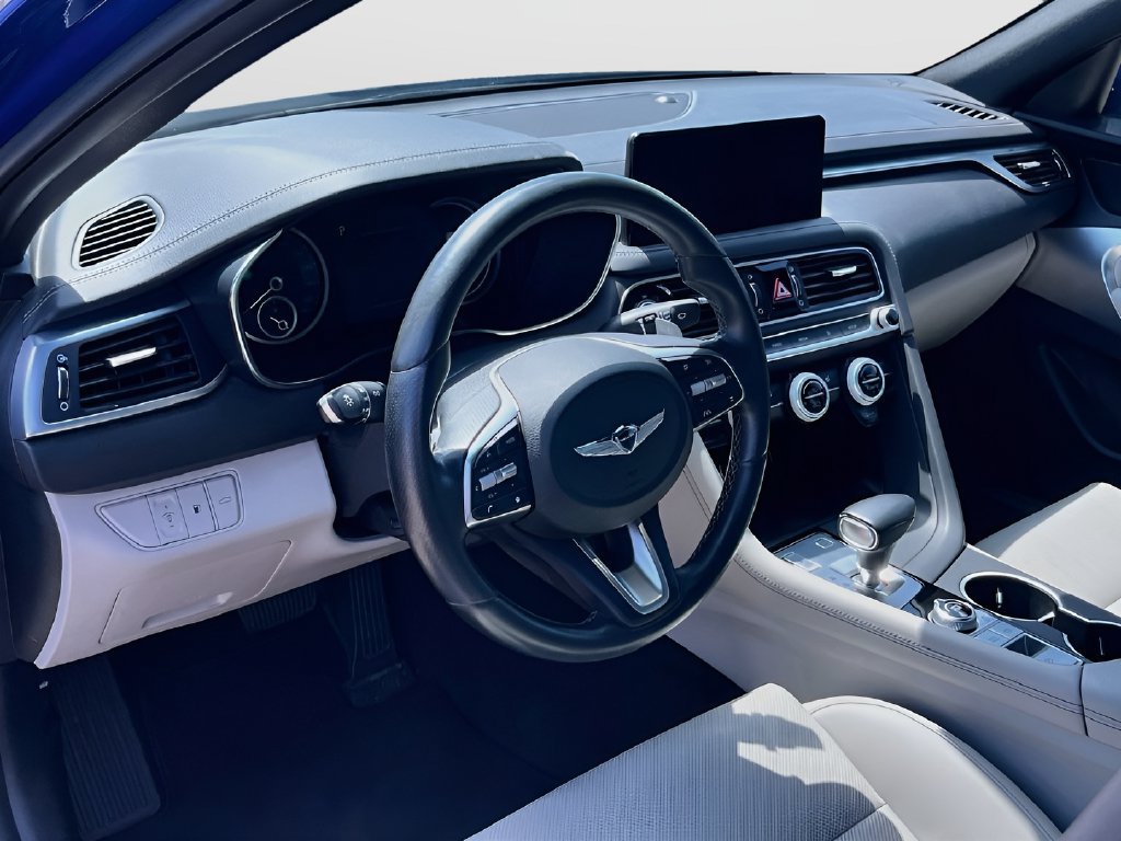 Used 2023 Genesis G70 2.0T RWD image 9