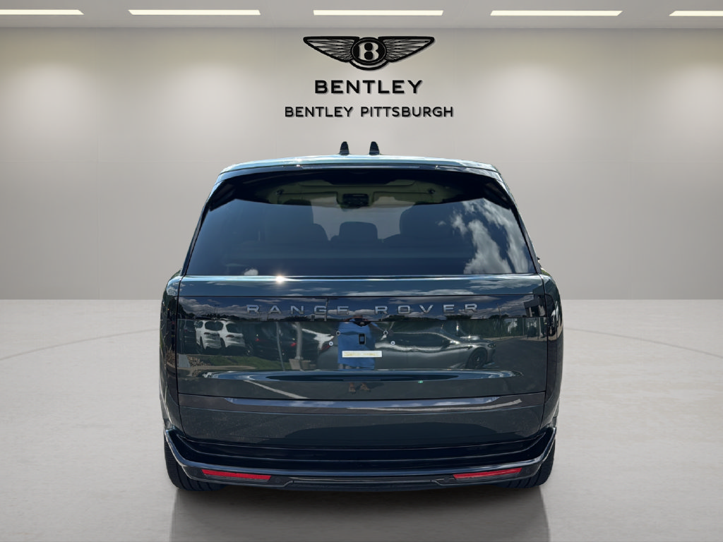 Used 2025 Land Rover Range Rover SE AWD/4WD image 6