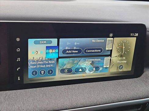 Used 2025 Nissan Kicks SV image 13