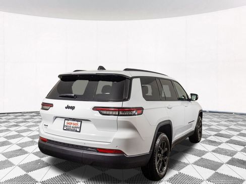 New 2025 Jeep Grand Cherokee L Altitude image 6