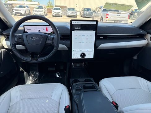 Certified 2025 Ford Mustang Mach-E Premium RWD image 6