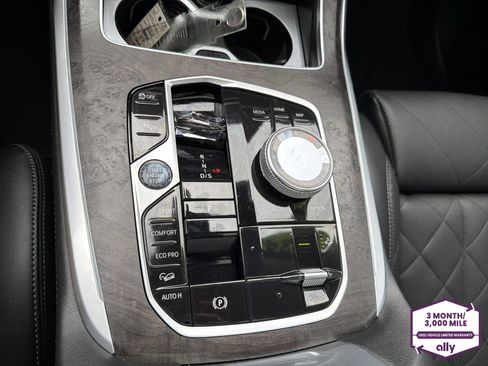 Used 2024 BMW X7 xDrive40i w/ Executive Package image 24