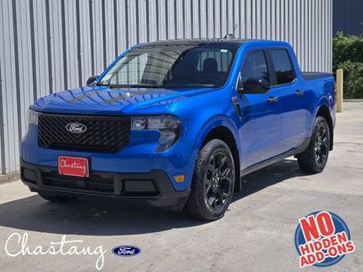 Certified 2025 Ford Maverick XLT w/ Equipment Group 301A