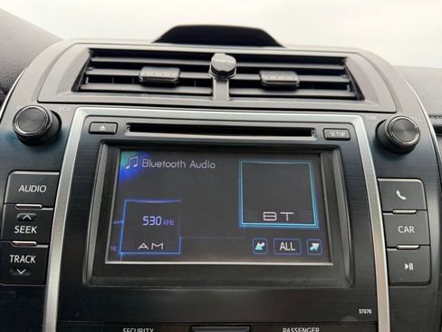 Used 2013 Toyota Camry LE image 19