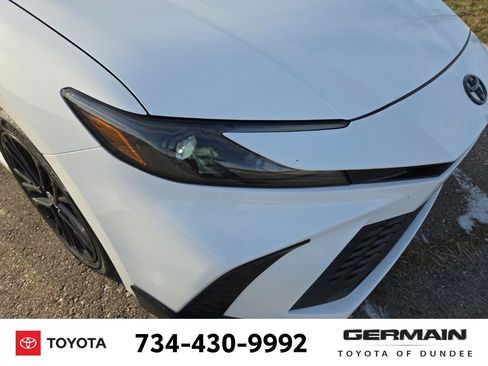 Used 2025 Toyota Camry SE image 14