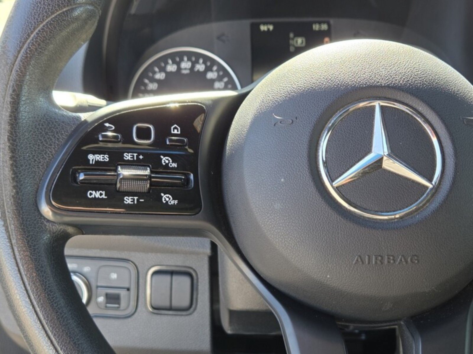 Used 2024 Mercedes-Benz Sprinter 2500 image 26