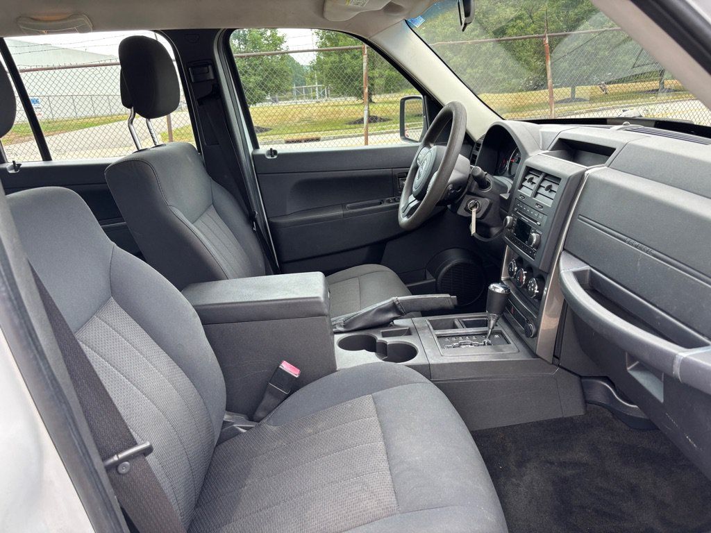 Used 2012 Jeep Liberty Sport RWD image 10