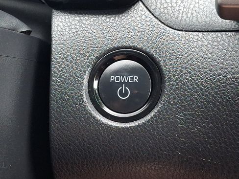Used 2025 Toyota Camry LE FWD image 22