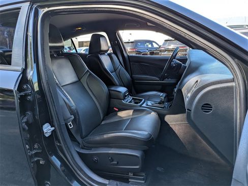 Used 2018 Dodge Charger R/T image 21