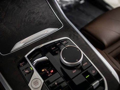 Used 2023 BMW X7 xDrive40i w/ M Sport Package image 36