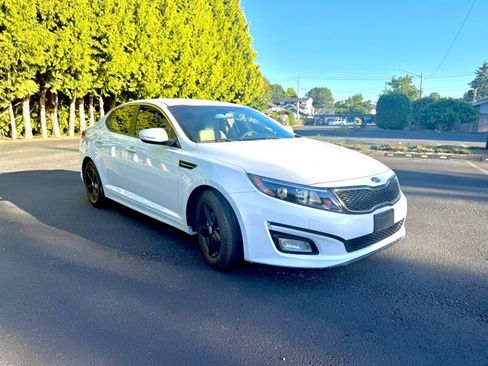 Used 2015 Kia Optima LX FWD image 2