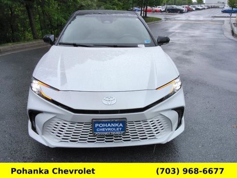 Used 2025 Toyota Camry XSE FWD image 2