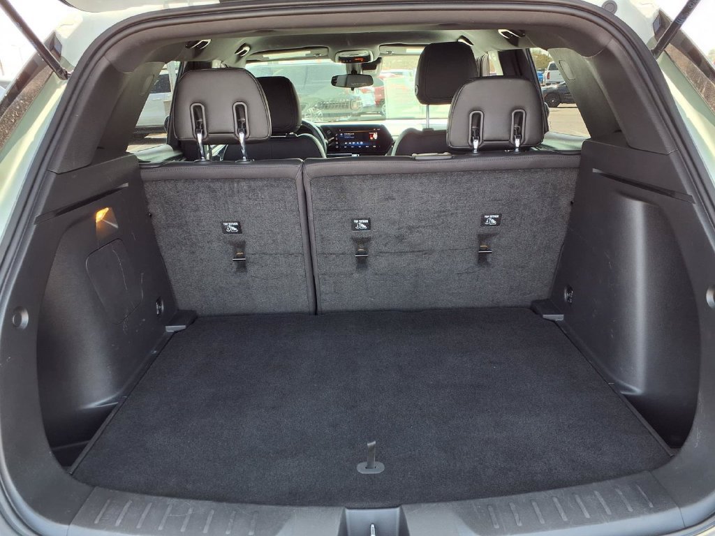 Used 2024 Chevrolet TrailBlazer ACTIV w/ Driver Confidence Package FWD image 10
