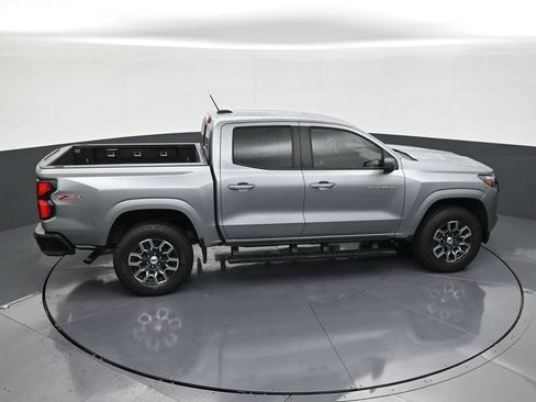 Used 2025 Chevrolet Colorado Z71 AWD/4WD image 17