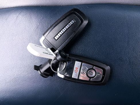 Used 2023 Ford Bronco Outer Banks AWD/4WD image 30