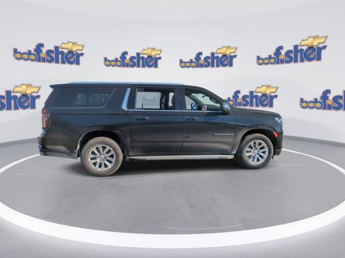 Certified 2024 Chevrolet Suburban Premier w/ Premium Package image 9