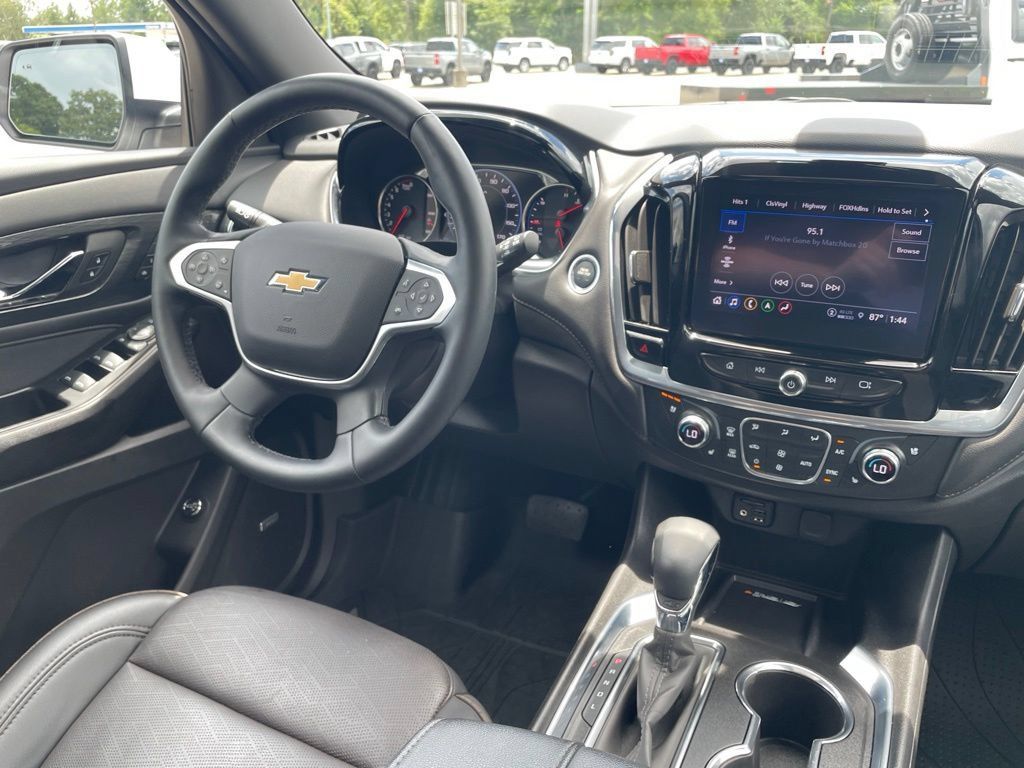 Used 2023 Chevrolet Traverse High Country w/ LPO, Floor Liner Package AWD/4WD image 33