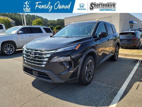 Used 2025 Nissan Rogue SV FWD image 1