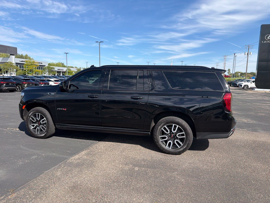 Used 2024 GMC Yukon XL AT4 w/ Max Trailering Package AWD/4WD image 31