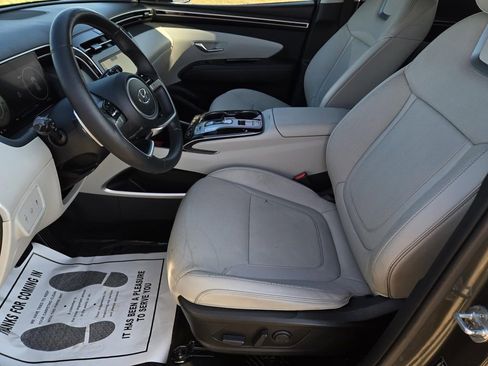 Used 2022 Hyundai Tucson Limited w/ Cargo Package image 19