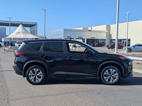 Certified 2023 Nissan Rogue SV FWD image 8