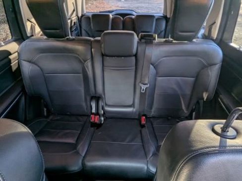 Used 2017 Mercedes-Benz GLS 550 4MATIC image 23