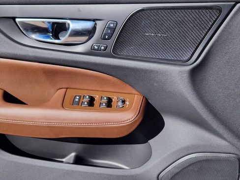 New 2026 Volvo V60 B5 Cross Country Plus w/ Protection Package Premier AWD/4WD image 9