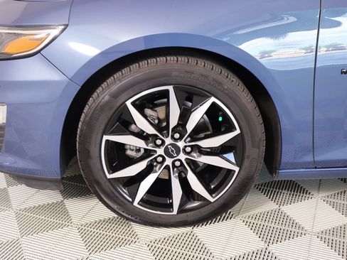 Used 2025 Chevrolet Malibu RS FWD image 16