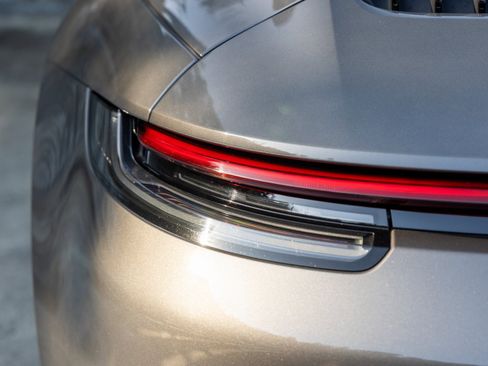 Used 2020 Porsche 911 Carrera S image 18