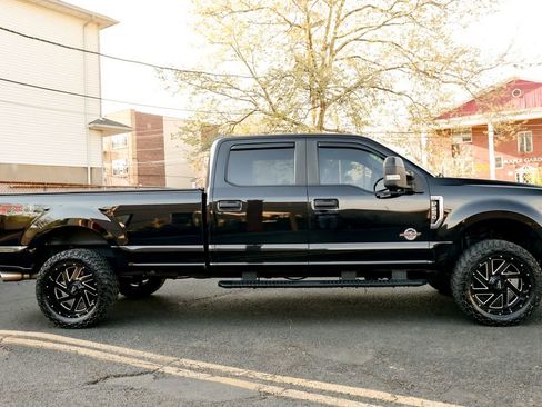 Used 2021 Ford F250 XL w/ STX Appearance Package image 6